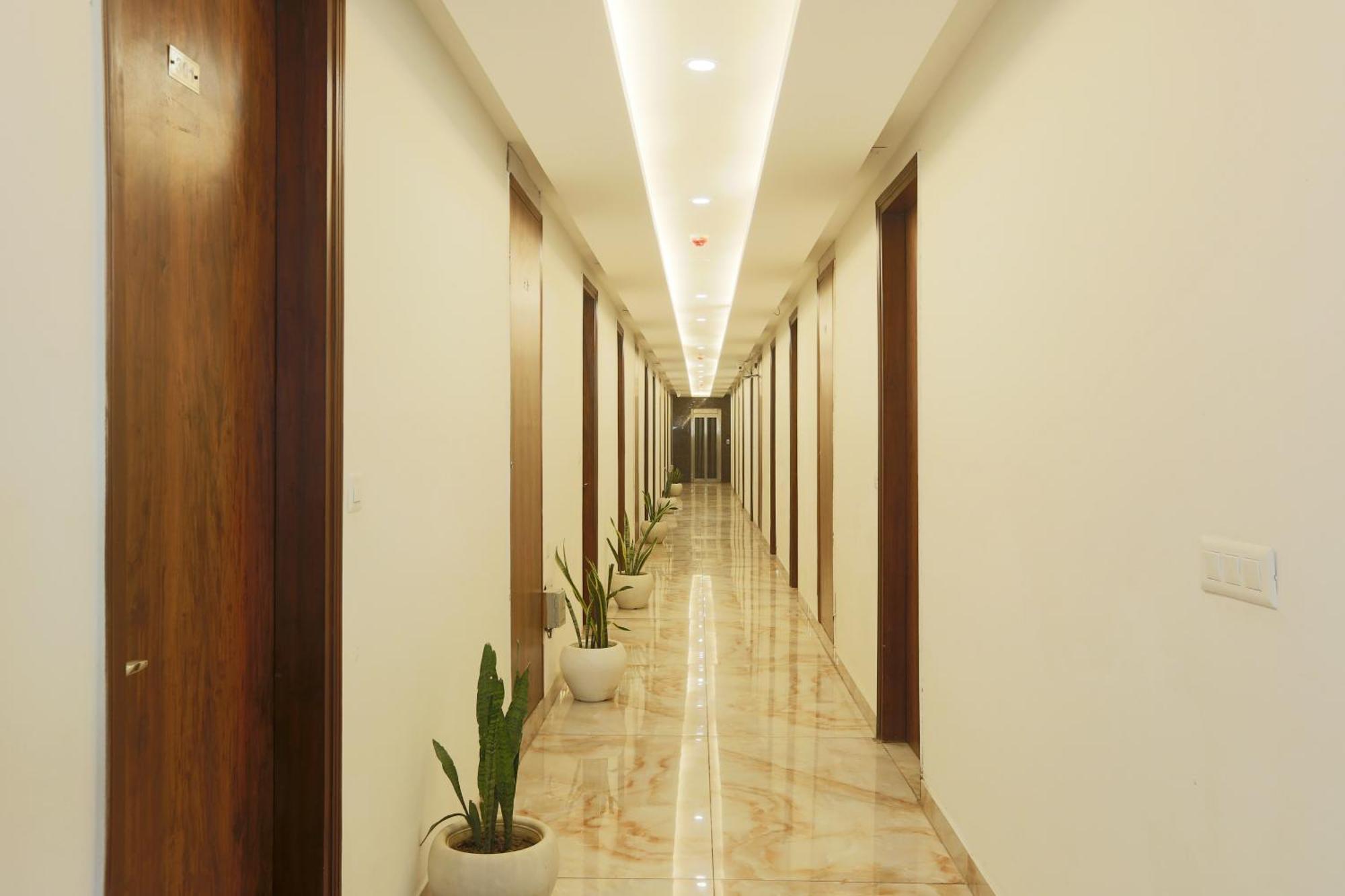 Hotel Prithvi Palace Igi Airport Delhi New Delhi Exterior photo