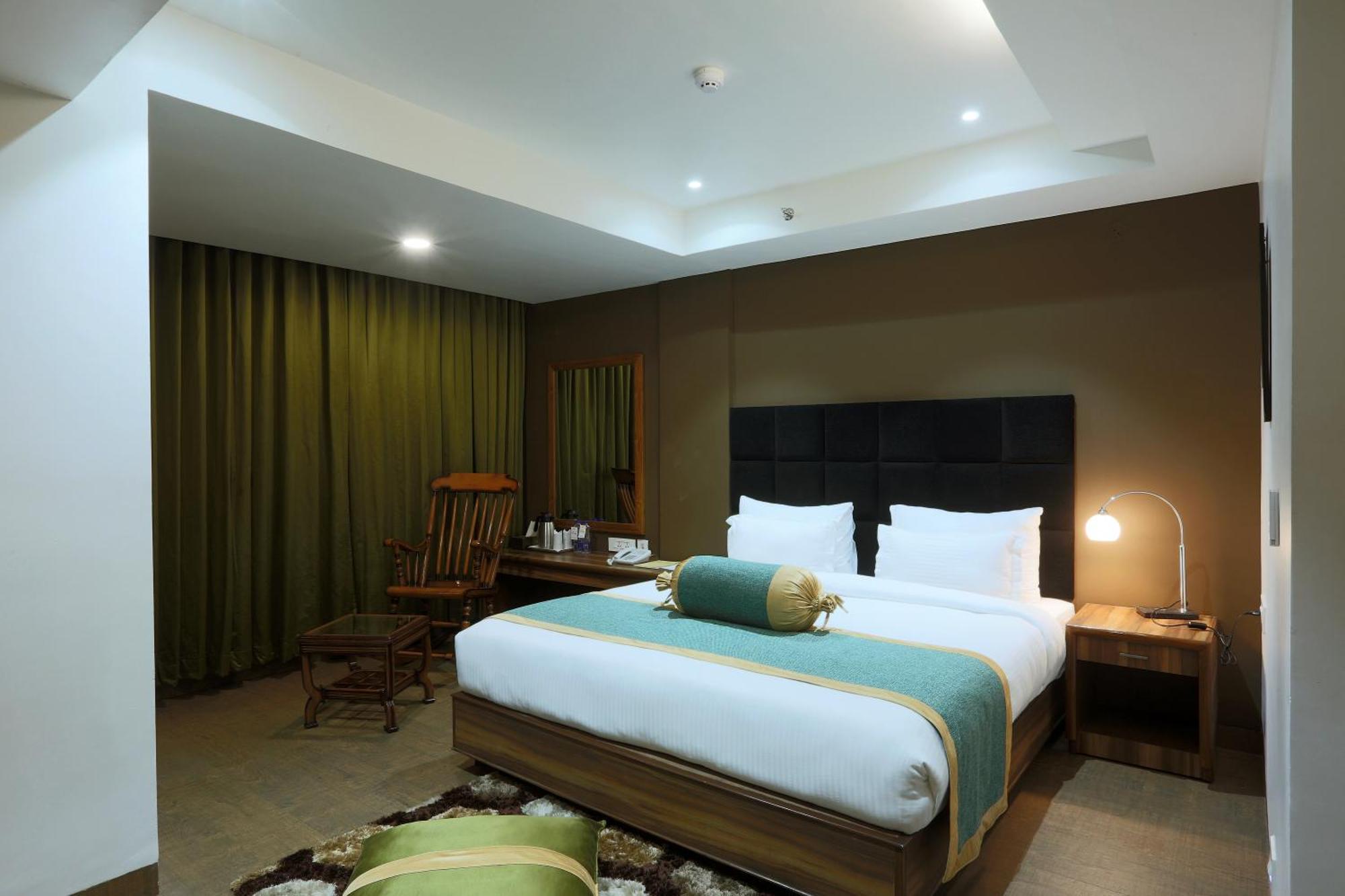 Hotel Prithvi Palace Igi Airport Delhi New Delhi Exterior photo